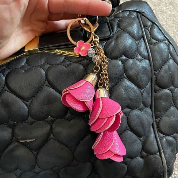 Betsey Johnson Quilted Heart Satchel Faux Leather Top Handle Purse - Picture 5 of 16